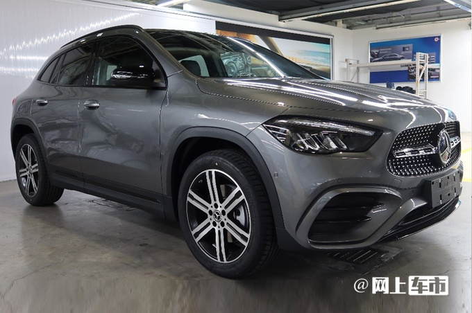 奔驰新款GLA实拍搭2.0T 尺寸加长 预计28万起售-图1