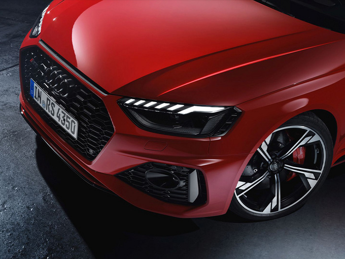奥迪将推插混版RS4动力大涨/叫板奔驰C63 AMG-图1