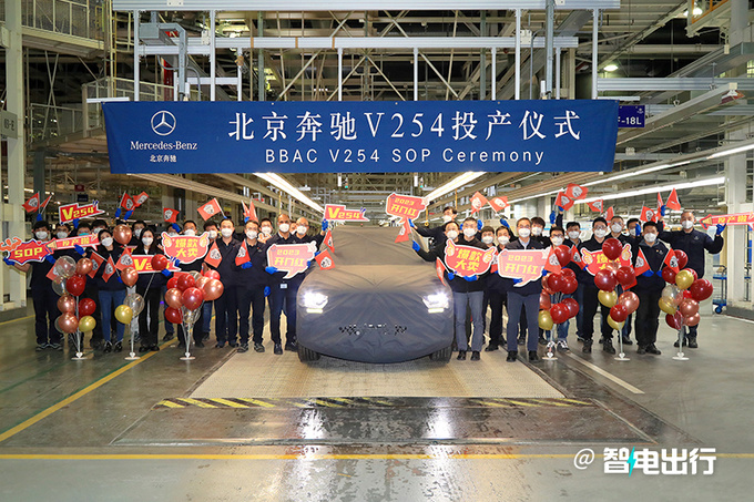 奔驰在华销量75万 新能源大涨143 今年推16款新车-图4