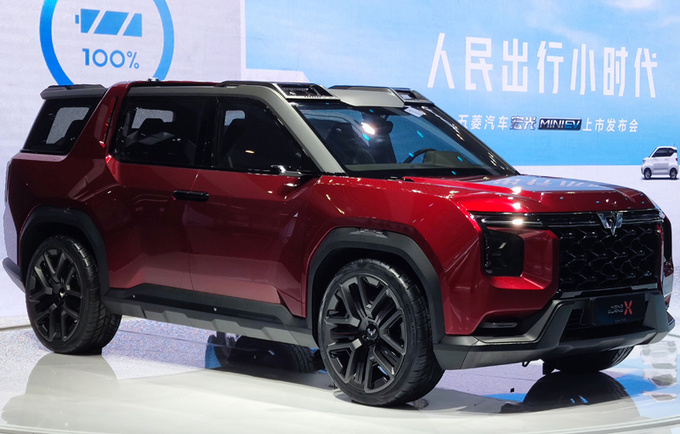 五菱银标首款suv宏光侠发布外观硬派对开门设计