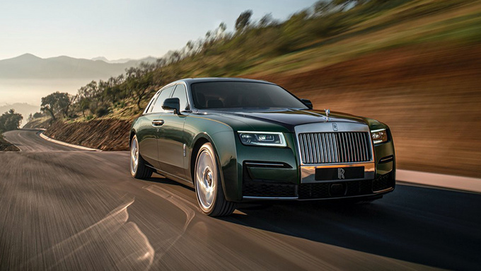 劳斯莱斯全新古思特全球首发配备星光饰板