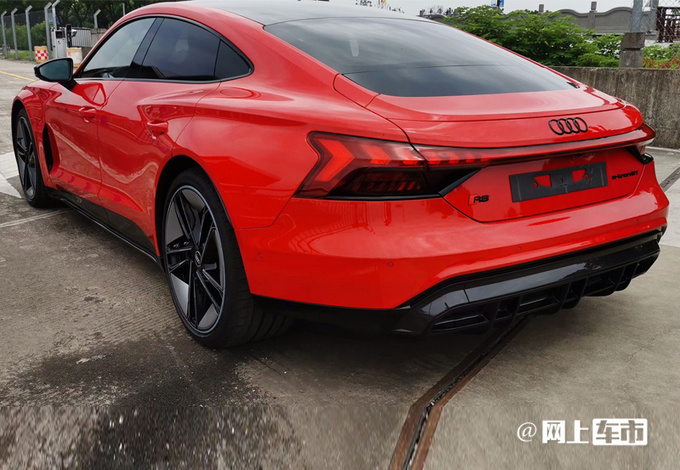 奥迪全新轿跑现身浙赛6月底国内开售超100万能接受