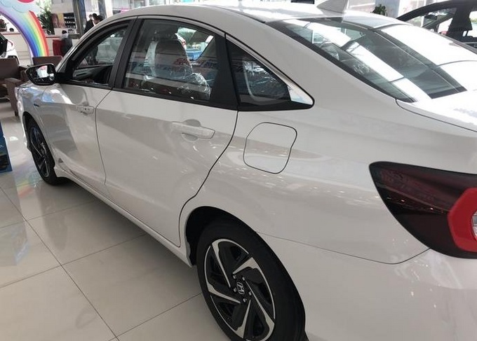 新款享域到店实拍 搭1.5L混动/13.99万元起售-图4