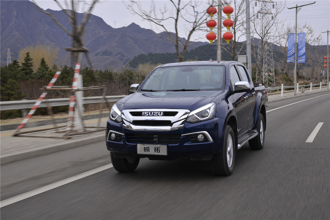 福特动力江西五十铃铃拓汽油版开启预售预售1318万元