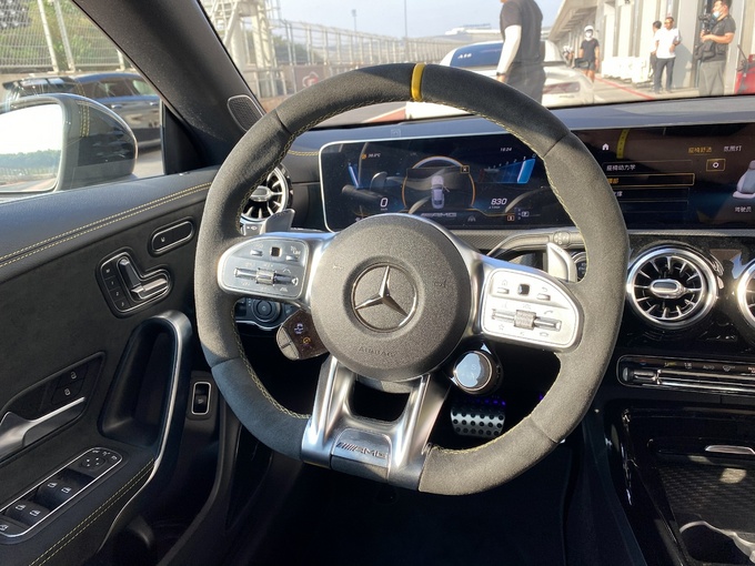 奔驰AMG CLA 45 S抢先实拍 搭2.0T/今晚上市-图15