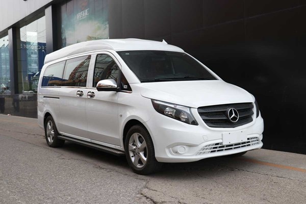 红河奔驰房车威霆8座版 店内降价2.3万