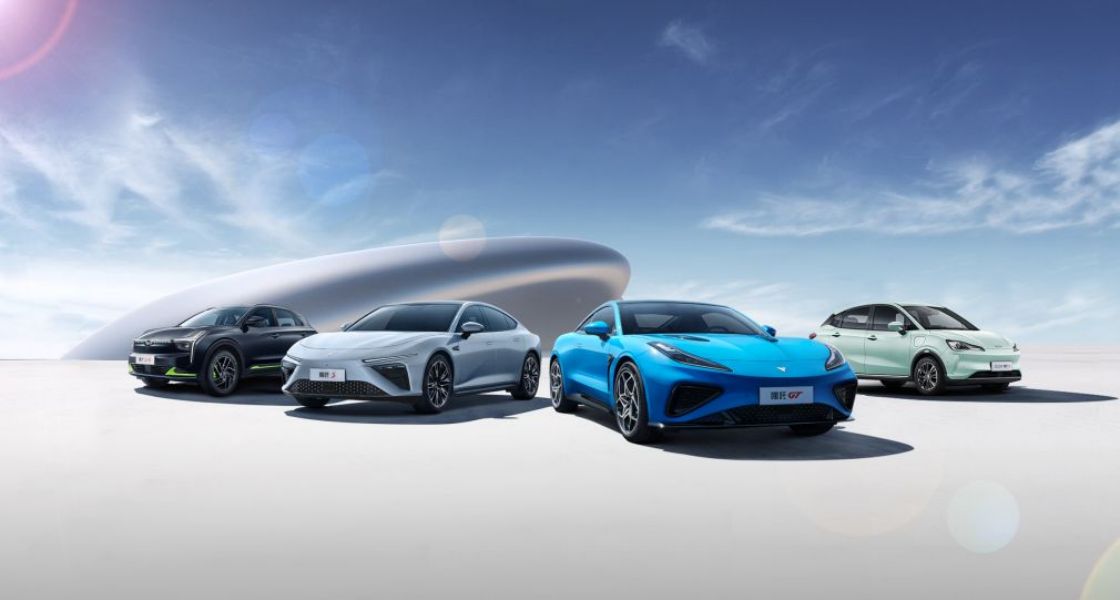 再创造车新势力出海纪录4000台哪吒汽车发运海外