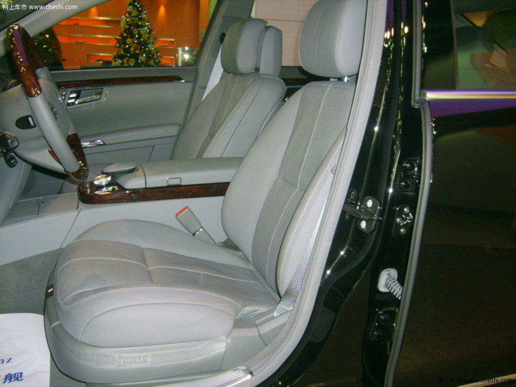 奔驰s级 2006款 s300 3.0l座椅空间图片(64/151)_网上车市