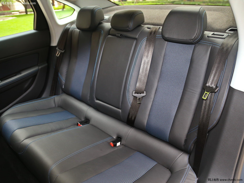 东风标致308 款 座椅空间图片(2/20)_网上车市