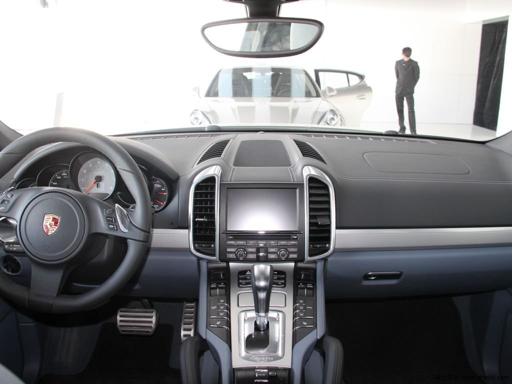 卡宴cayenne s hybrid 3.0 at/mt 2011款图片