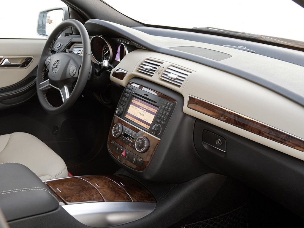 奔驰r级 2010款 r350 3.