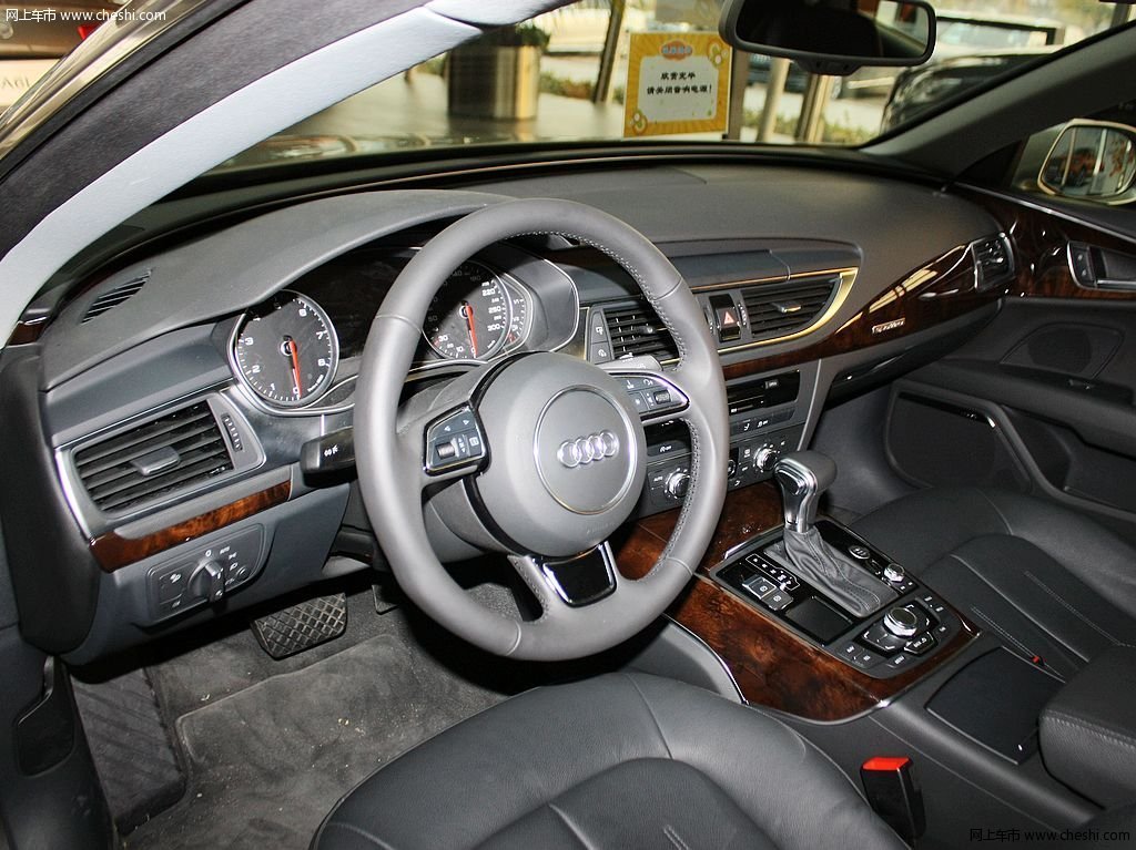 奥迪a7 2012款 3.0 tfsi舒适型内饰中控图片(2/36)_网上车市