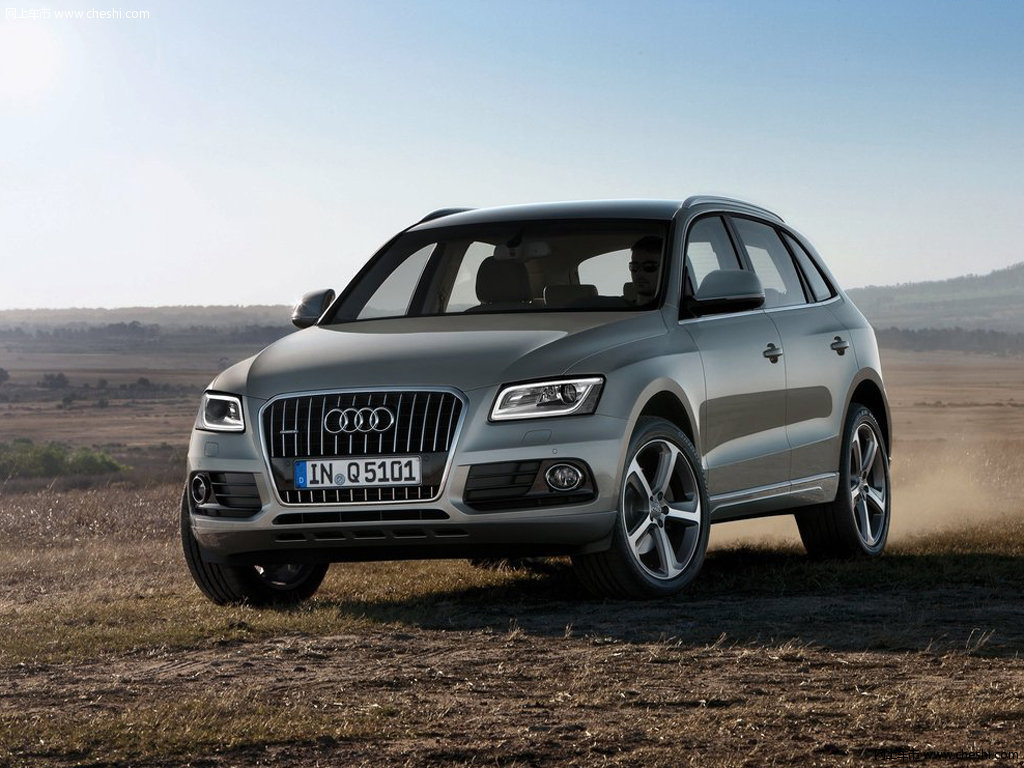 左 右→             奥迪q5(进口)2013款 45 tfsi quattro 运动型