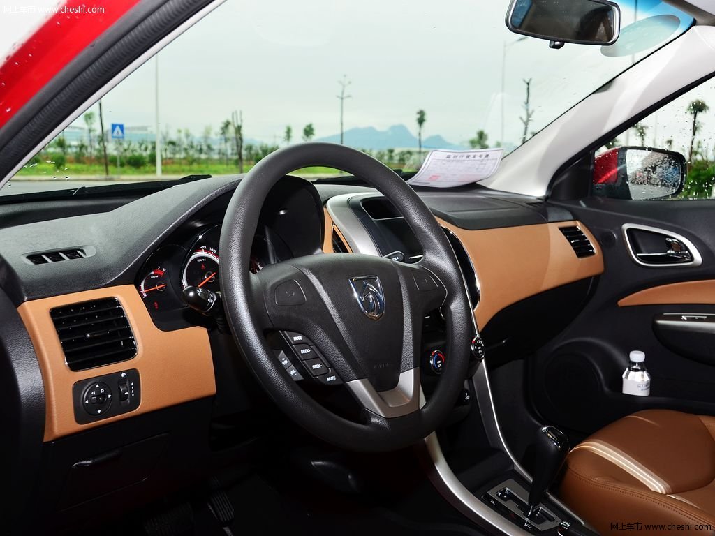 宝骏630 2013款 1.5l 自动精英型内饰中控图片(16/21)_网上车市