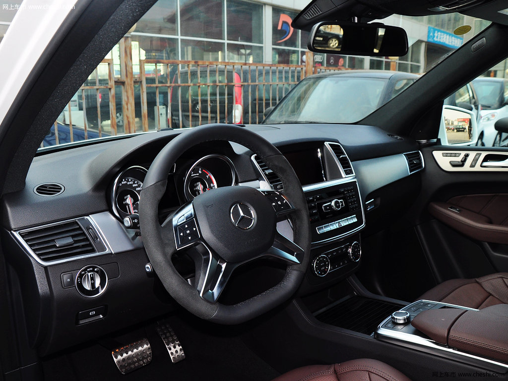 奔驰m级amg 2014款 ml63amg 5座内饰中控高清图片(2/16)_网上车市