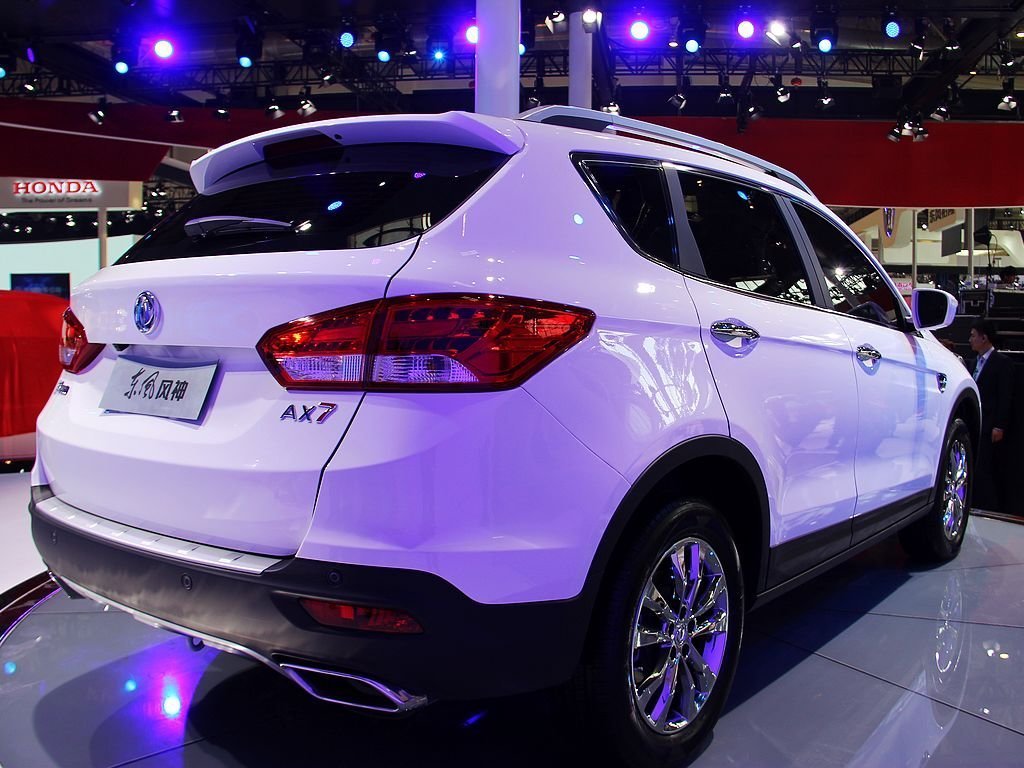 东风风神ax7尺寸