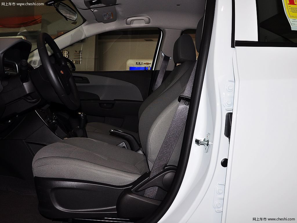 爱唯欧座椅空间图片(67/1073)_网上车市