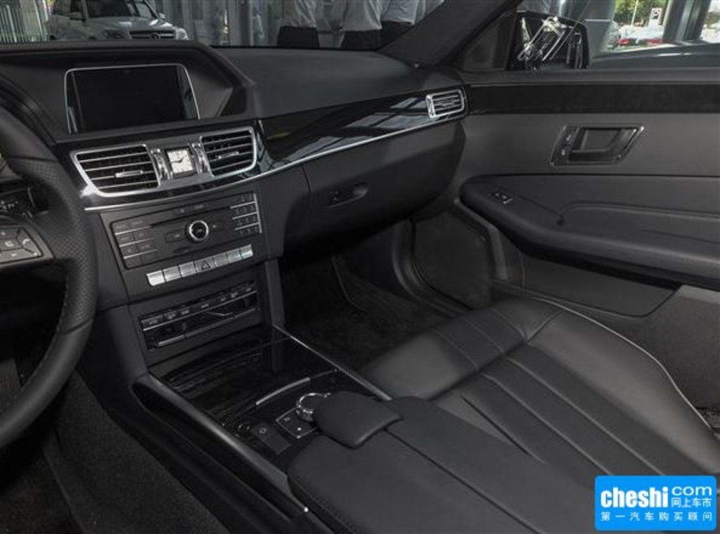 奔驰e级 2015款 e180l运动型内饰中控图片(22/38)_网上车市