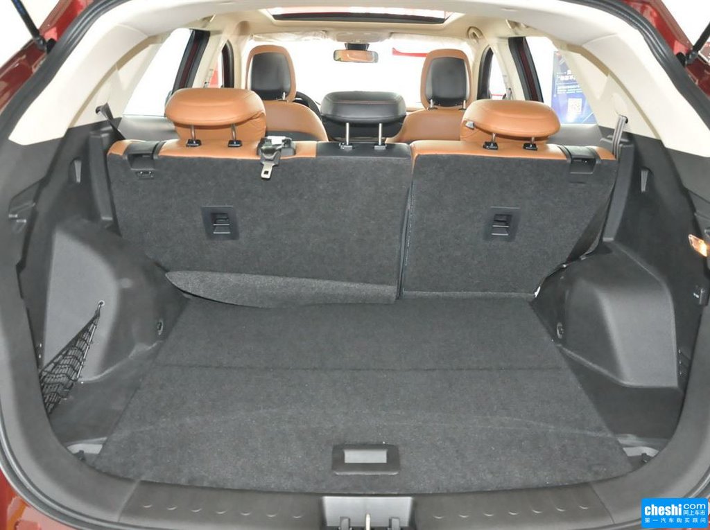 俊雅红东南dx7 2015款 1.5t 手动豪华型座椅空间图片(4/17)_网上车市