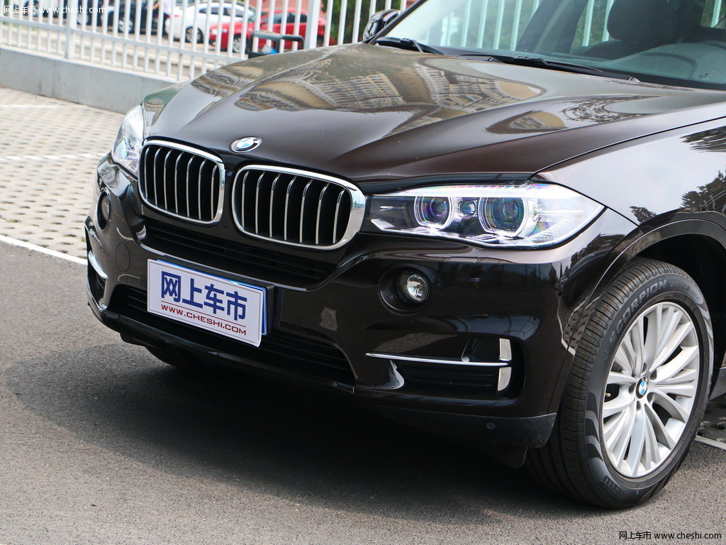 蓝晶黑宝马x5 2017款 xdrive28i外观细节图片(9/24)_网上车市