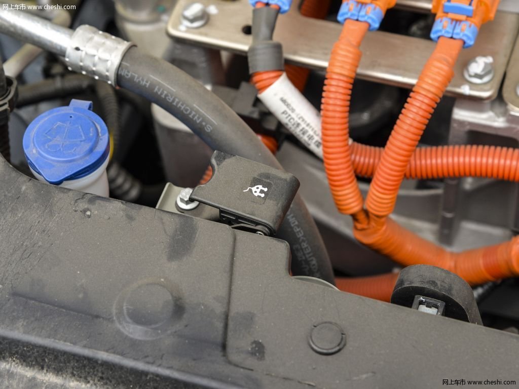 东风风神e70 图片