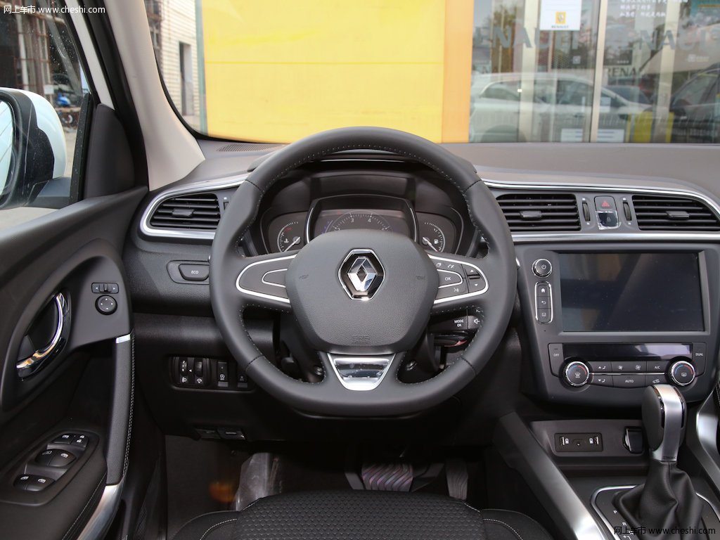 雷诺 科雷嘉 2019款 sce200自动两驱智悦型周年版 国vi  黑色 内饰