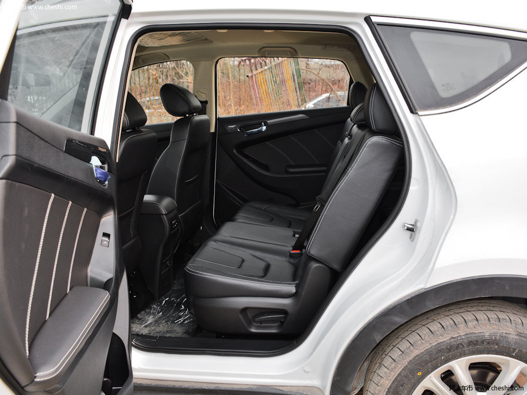 风光580 2018款 1.8l手动舒适型座椅空间图片(4/21)_网上车市