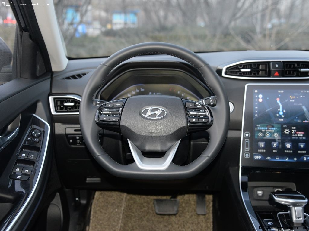 黑色现代ix25 2020款 1.5lcvt旗舰型内饰中控图片(2/67)_网上车市