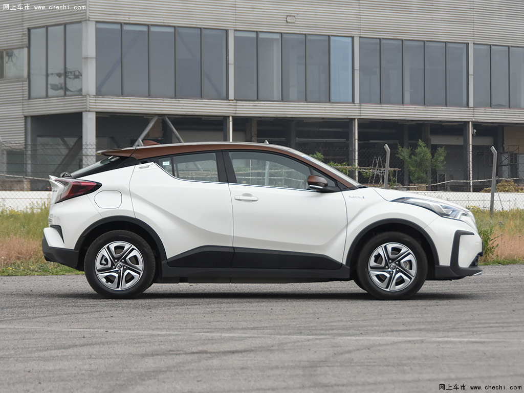 奕泽izoa e进擎 图片