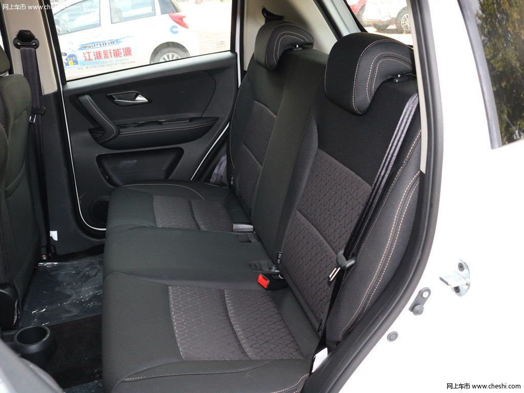 黑色江淮iev6e 2019款 青春版 iev6e豪华型座椅空间高清图片(2/15)