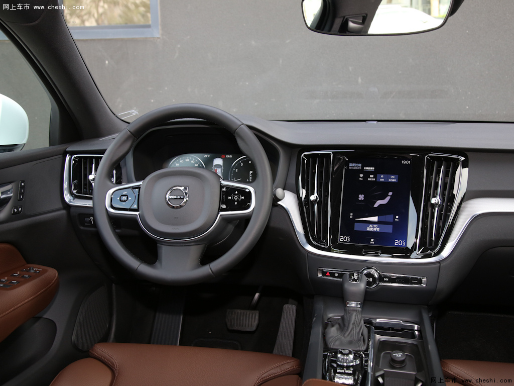 棕色沃尔沃s60 2020款 t4智远豪华版内饰中控图片(1/37)_网上车市