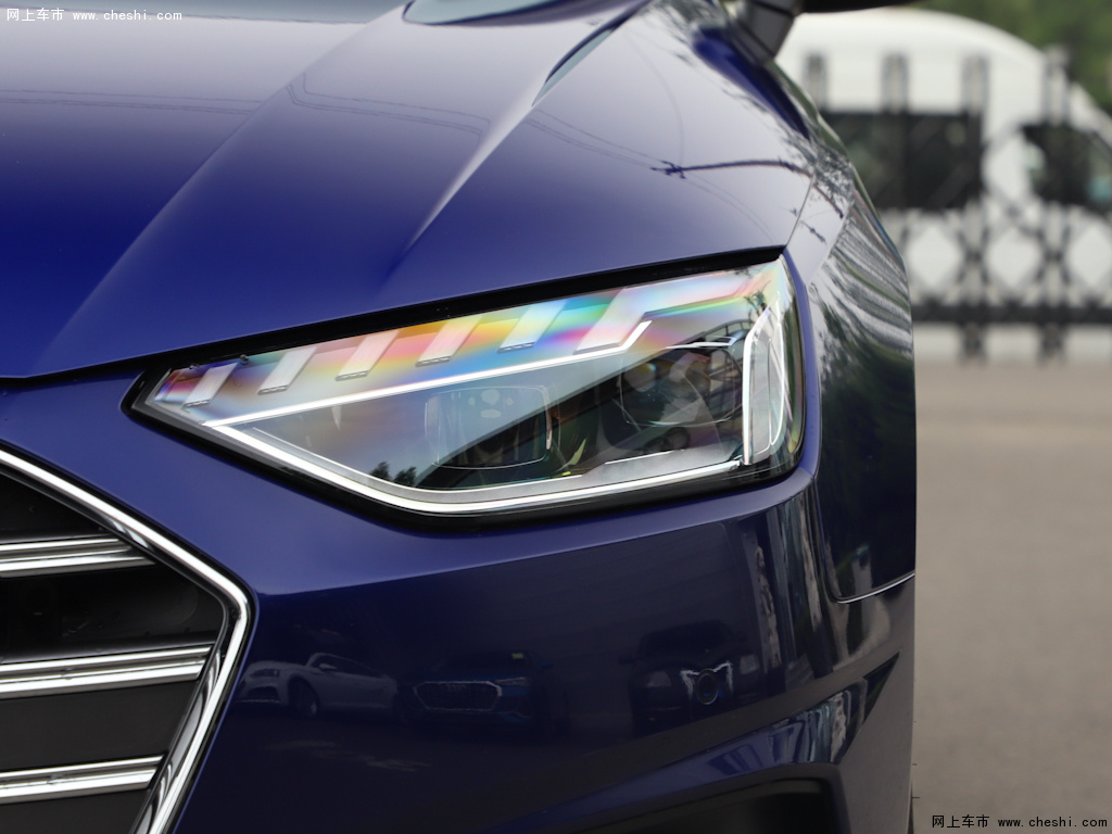深海蓝奥迪a4l 2020款 40 tfsi quattro豪华致雅型外观细节图片(2/26)