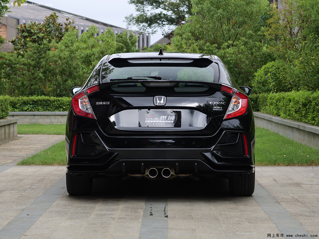 彩晶黑思域 2021款 hatchback 220turbocvt新锐控外观整体图片(6/8)