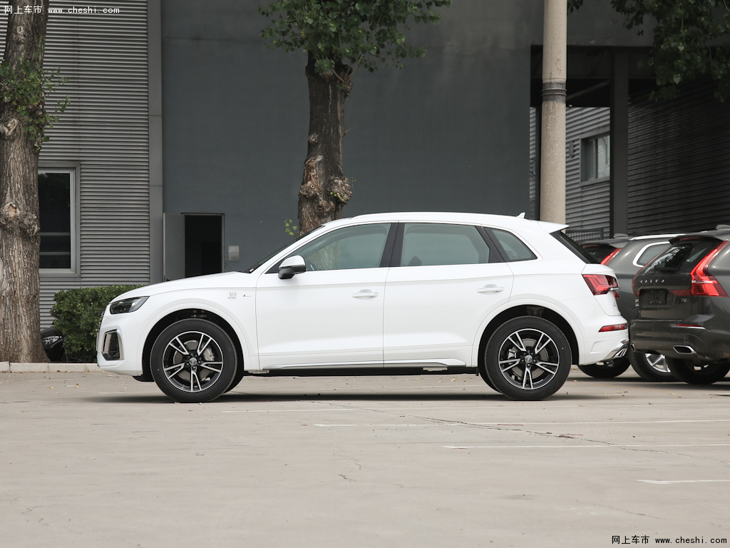 奥迪q5l 图片