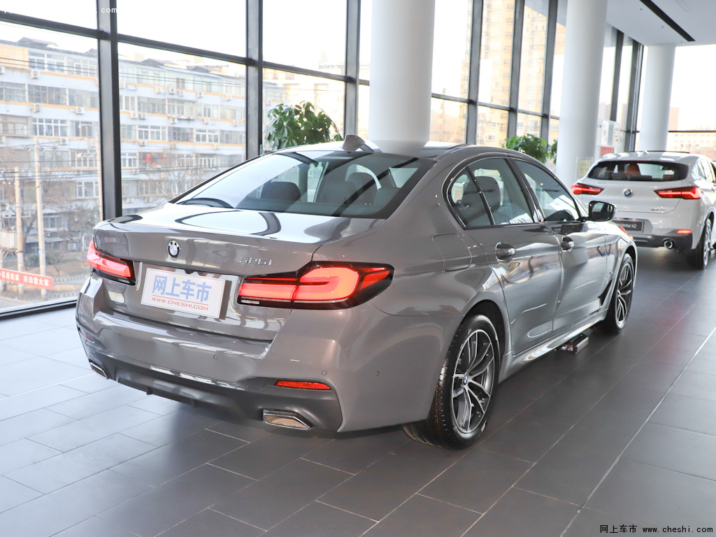 支持键盘翻页 ←左 右→             宝马5系(进口)2021款 525i m