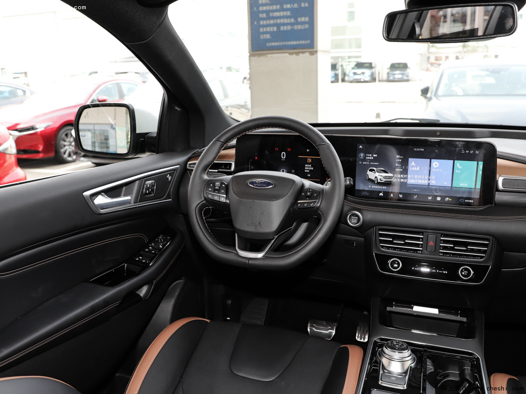 黑色锐界plus 2021款 ecoboost 245 四驱尊锐型7座内饰中控图片(1/53)
