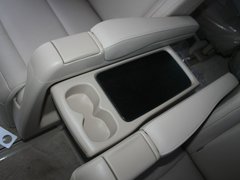 2013款丰田埃尔法 3.5L四驱白/黑色齐全