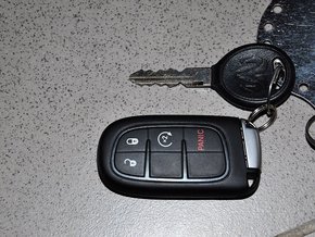 道奇(进口) 5.7l 钥匙特写