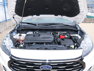 长安福特 ecoboost 245 发动机舱