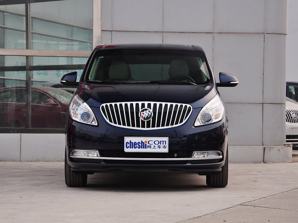 别克  3.0l 车头正面视角