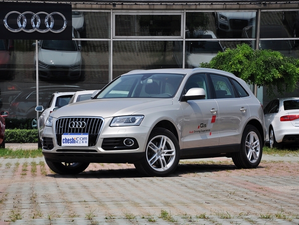 奥迪q5最高优惠6.28万 现车充足/颜色全