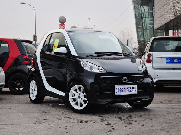 smart  1.0 mhd 车辆右侧45度角