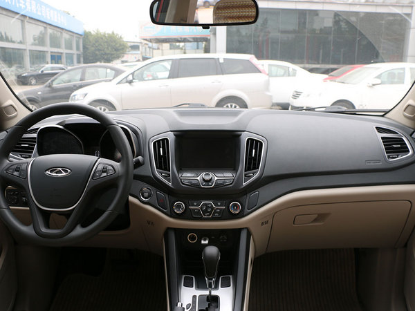 奇瑞汽车  2.0l cvt 中控台整体