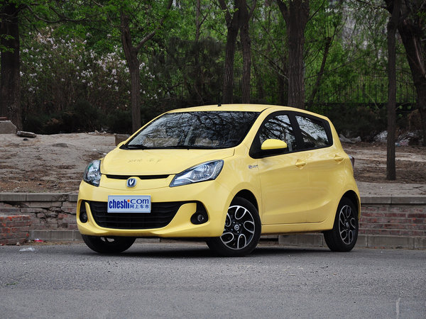 长安乘用车 1.4l 自动 车辆左前45度视角