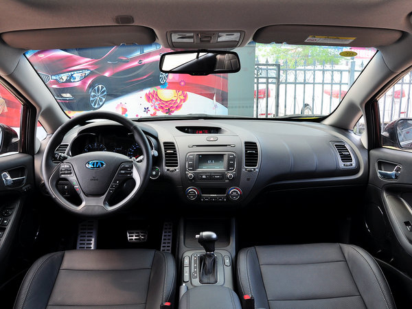 东风悦达起亚  1.6l at 中控台整体