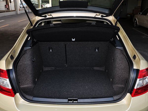 斯柯达octavia全新明锐升级实力备受好评