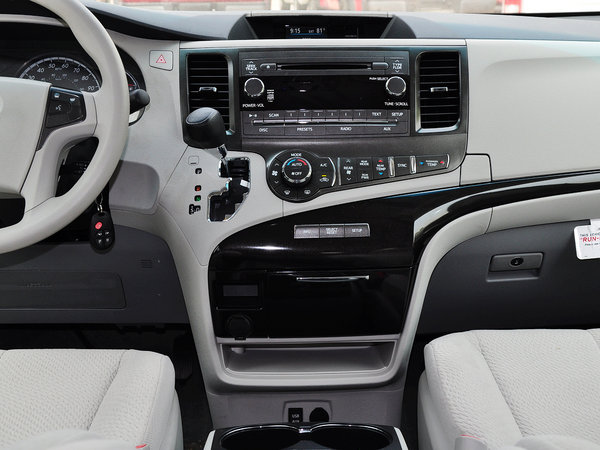 丰田(进口)  3.5l 自动 中控台