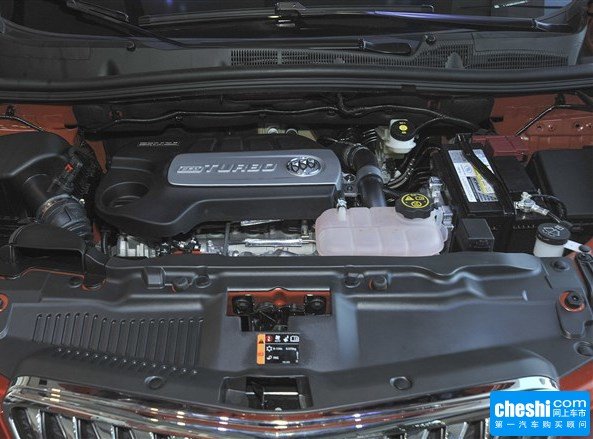 别克  1.4t 自动 发动机局部特写