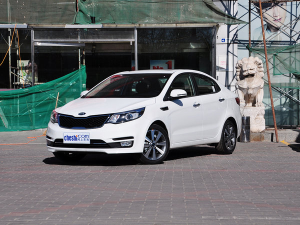 东风悦达起亚  三厢 1.6l at 车辆左前45度视角