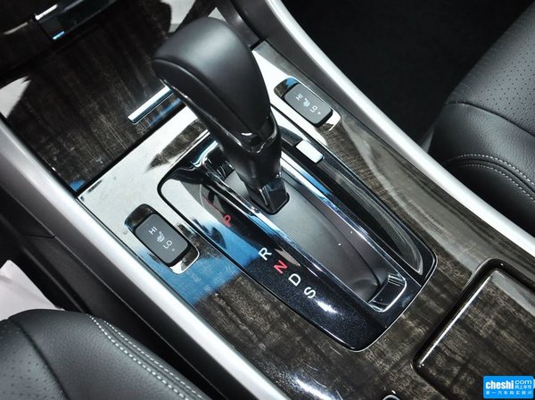 本田雅阁第十代报价2016款价格优惠5万